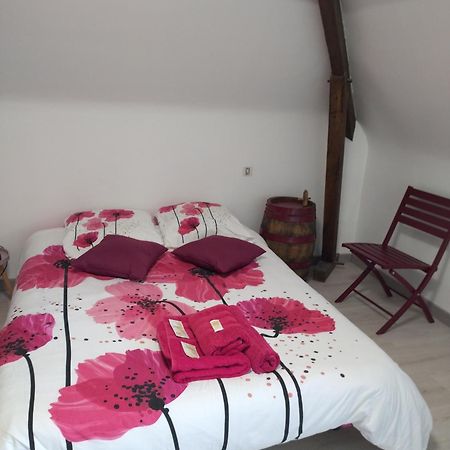 Bed and Breakfast Le Curieux De Conques Saint-Cyprien-sur-Dourdou Exterior foto