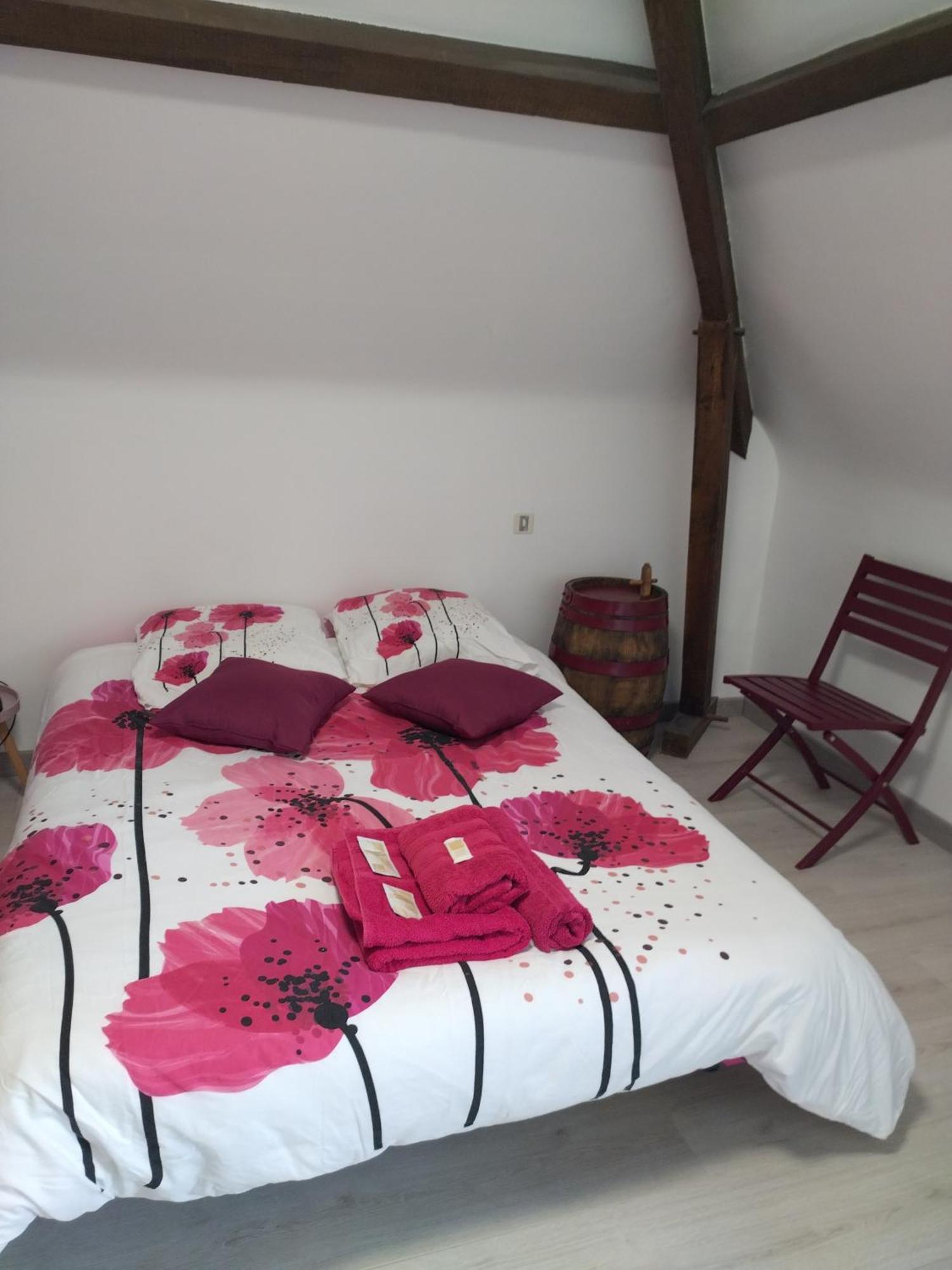 Bed and Breakfast Le Curieux De Conques Saint-Cyprien-sur-Dourdou Exterior foto